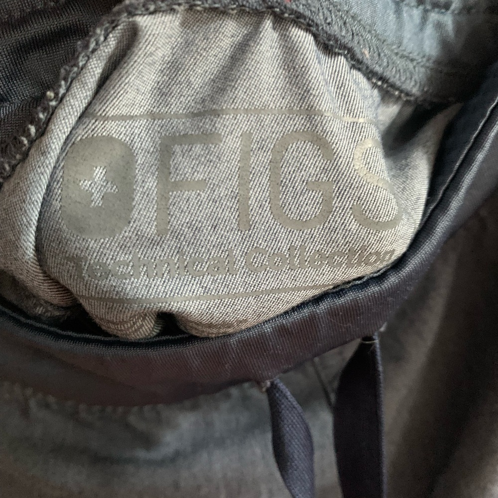 Figs technical collection pants Sz small - Picture 2 of 5